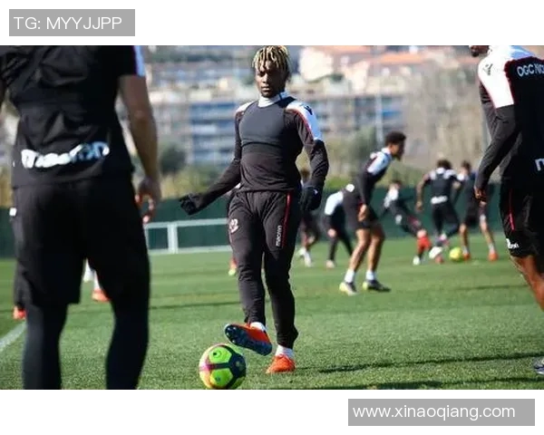 2019年亚眠对阵昂热比赛回顾与精彩瞬间分析