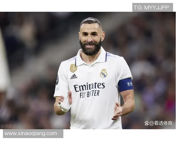 本泽马在足球历史上的传奇地位与未来发展潜力分析