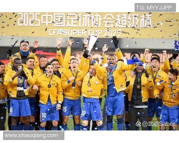 南建业迎战上海上港争夺中超联赛关键三分的精彩对决 南建业迎战上海上港争夺中超联赛关键三分的精彩对决