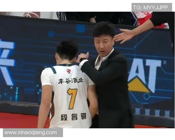 韩硕:从职场新星到行业领军人物的成长之路与成功秘诀探讨 韩硕:从职场新星到行业领军人物的成长之路与成功秘诀探讨