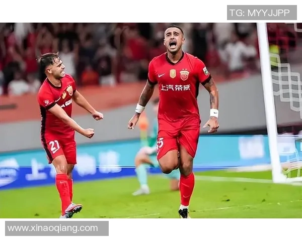 国安与上港比赛中的争议判罚回顾及其影响分析 国安与上港比赛中的争议判罚回顾及其影响分析