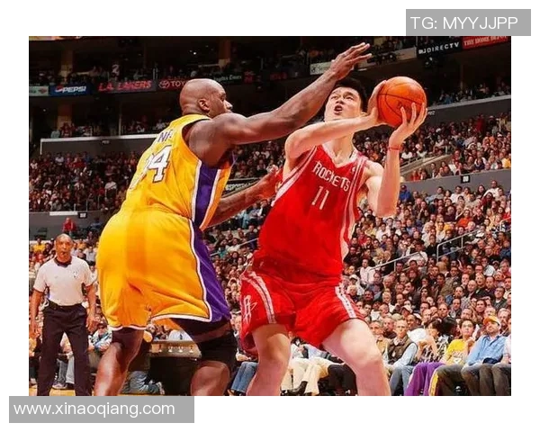 姚明领衔火箭对决热火的经典之战回顾与精彩瞬间解析