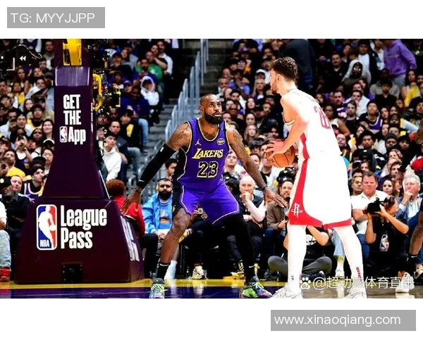 湖人队在23对24的激烈对决中展现实力争夺季后赛席位的关键战役